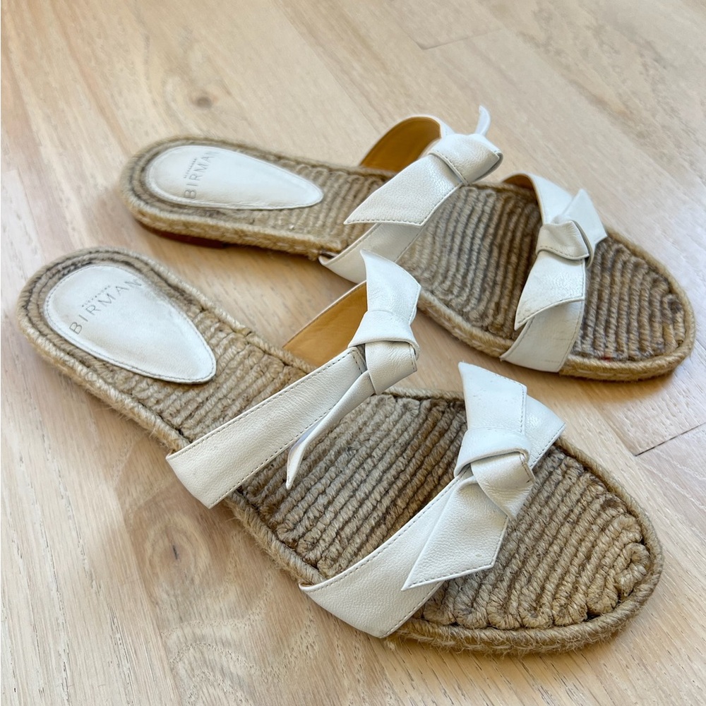 Alexandre Birman Clarita Flat Sandal